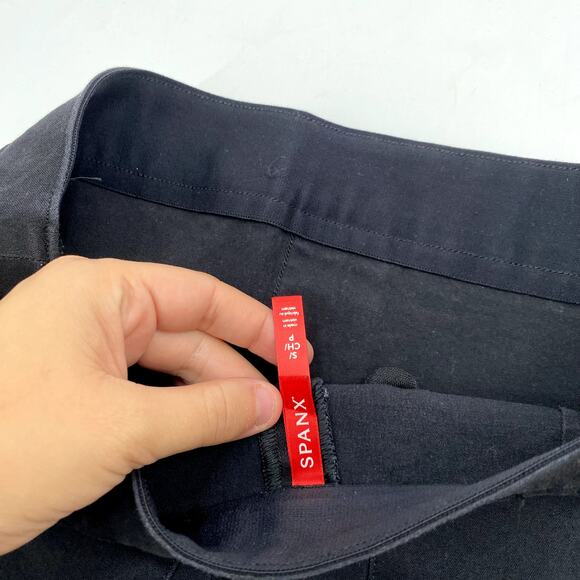 Spanx black high waisted shorts - Picture 5 of 8